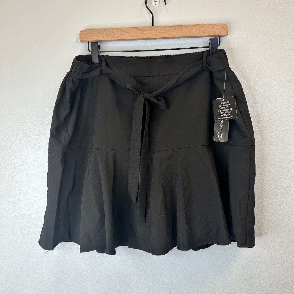 Soho Apparel Black Front Tie Ruffle Hem Skirt size XL